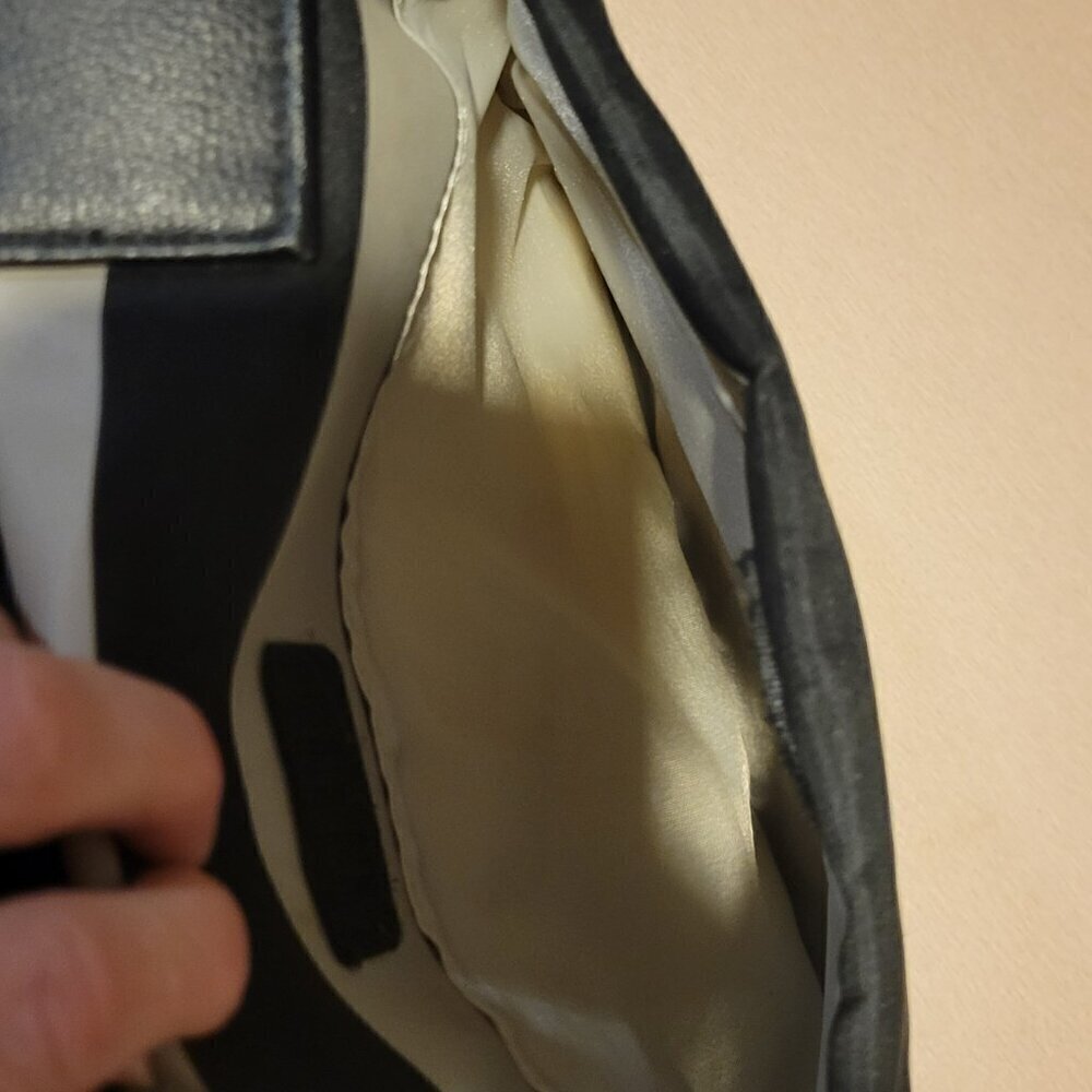 Diaper Bag - Picture 4 of 6